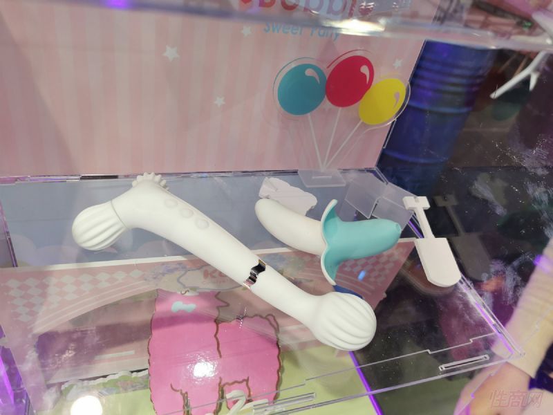 �Ϻ�API��Ȥ����չ�ֳ�˲�� (124)