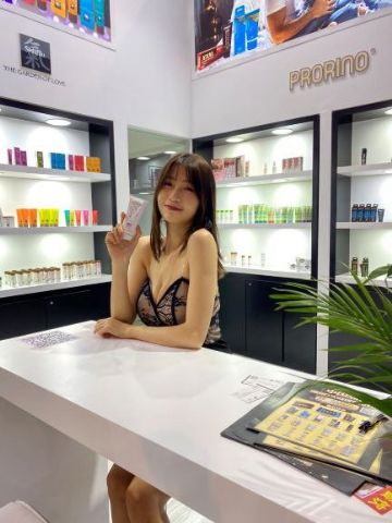 ģ��չʾHOT��Ʒ