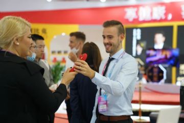 ����ɹ�������SVAKOM�񶯰�