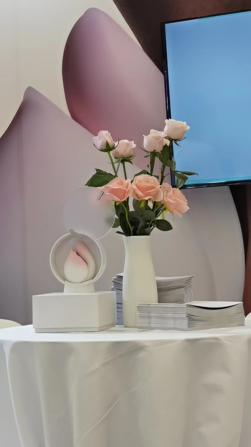 �����²�Ʒչʾ