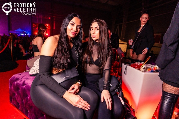 2024��ݿ˳���չ���ʷ׳�Բ����ĻͼƬ24