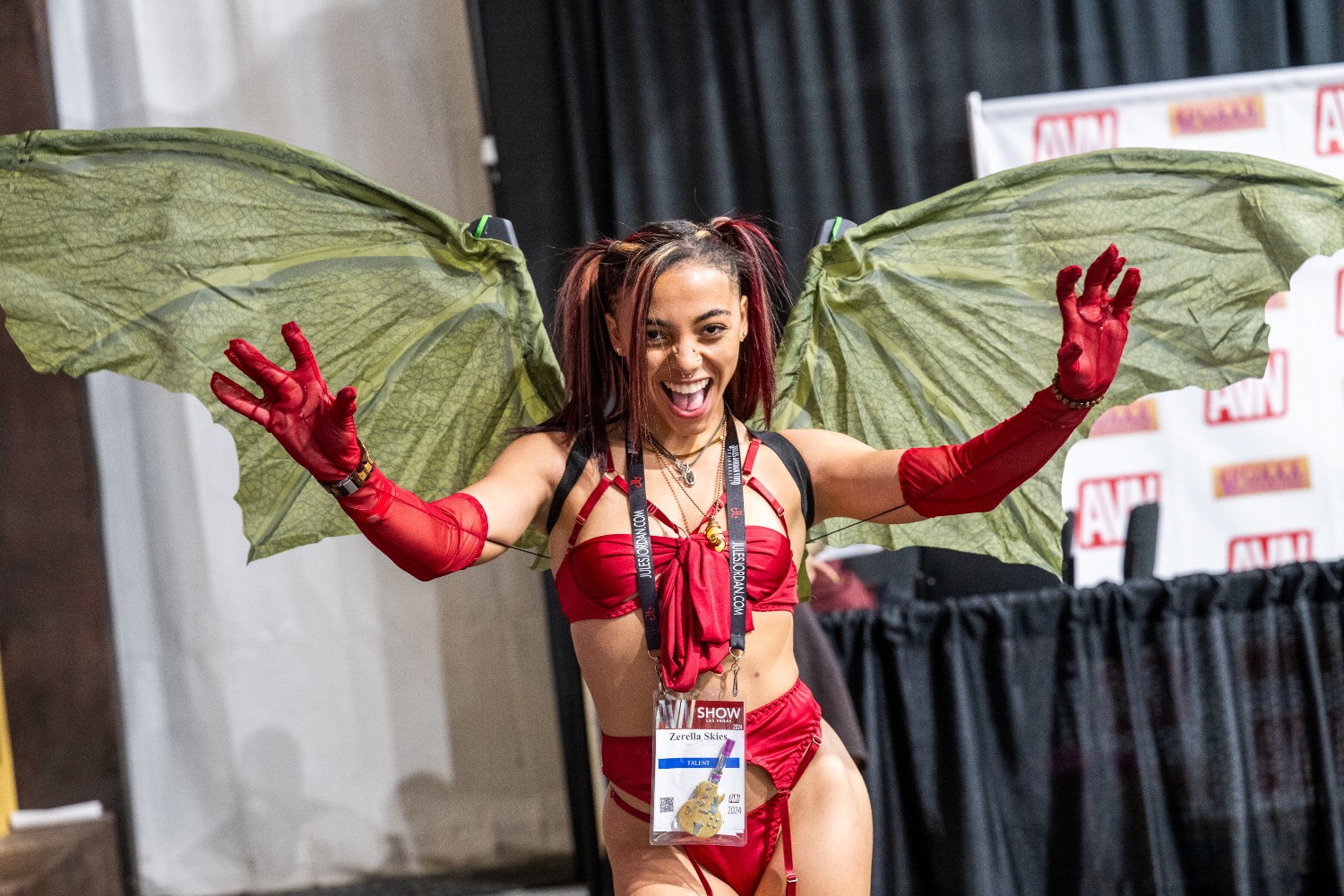 2024����AVN��˹ά��˹����չ�ֳ�����ͼƬ32