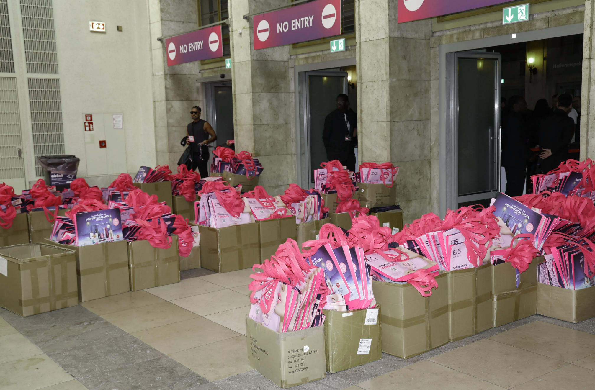 2025���ֹ��ʳ���չԲ����Ļ��������������ȫ��ͼƬ18