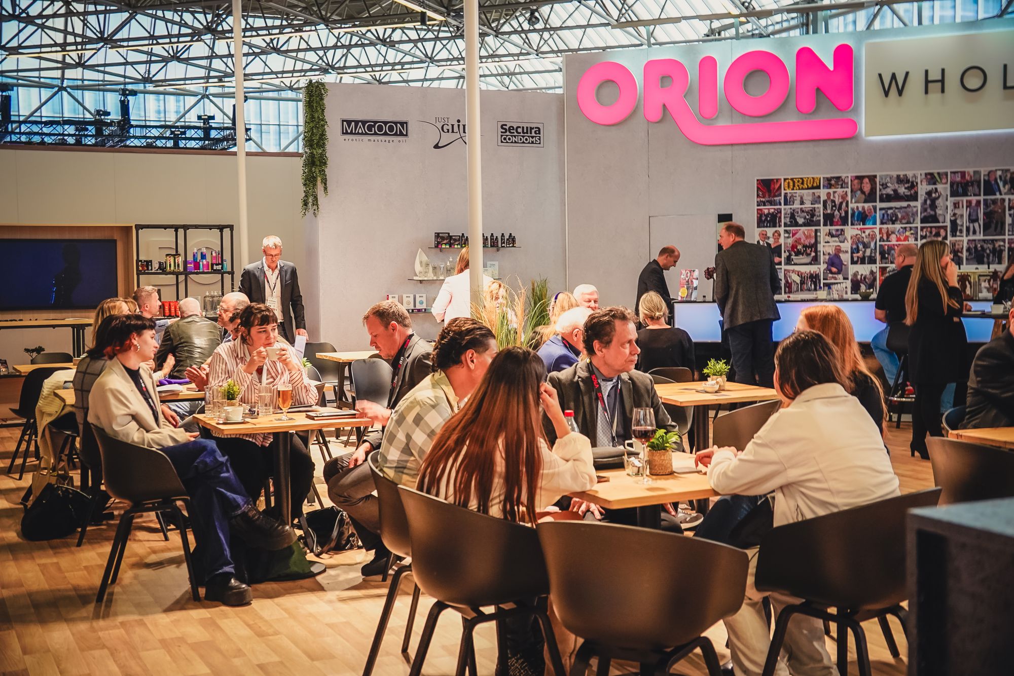 2025��ҵB2B��������չErofameԲ���ɹ�ͼƬ22