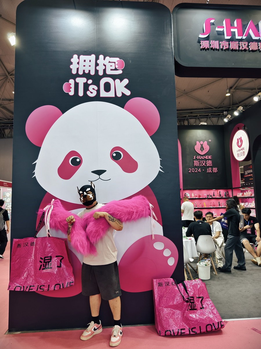 ˹����չ�����ʷ׳�